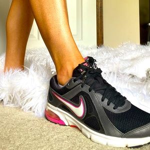 Nike Air Dictate 2 Running Shoes